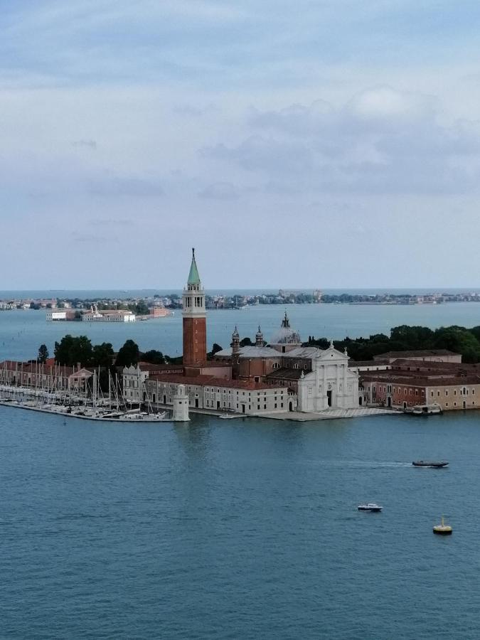 Rizzi, Elegante Monolocale In Centro Storico Leilighet Venezia Eksteriør bilde